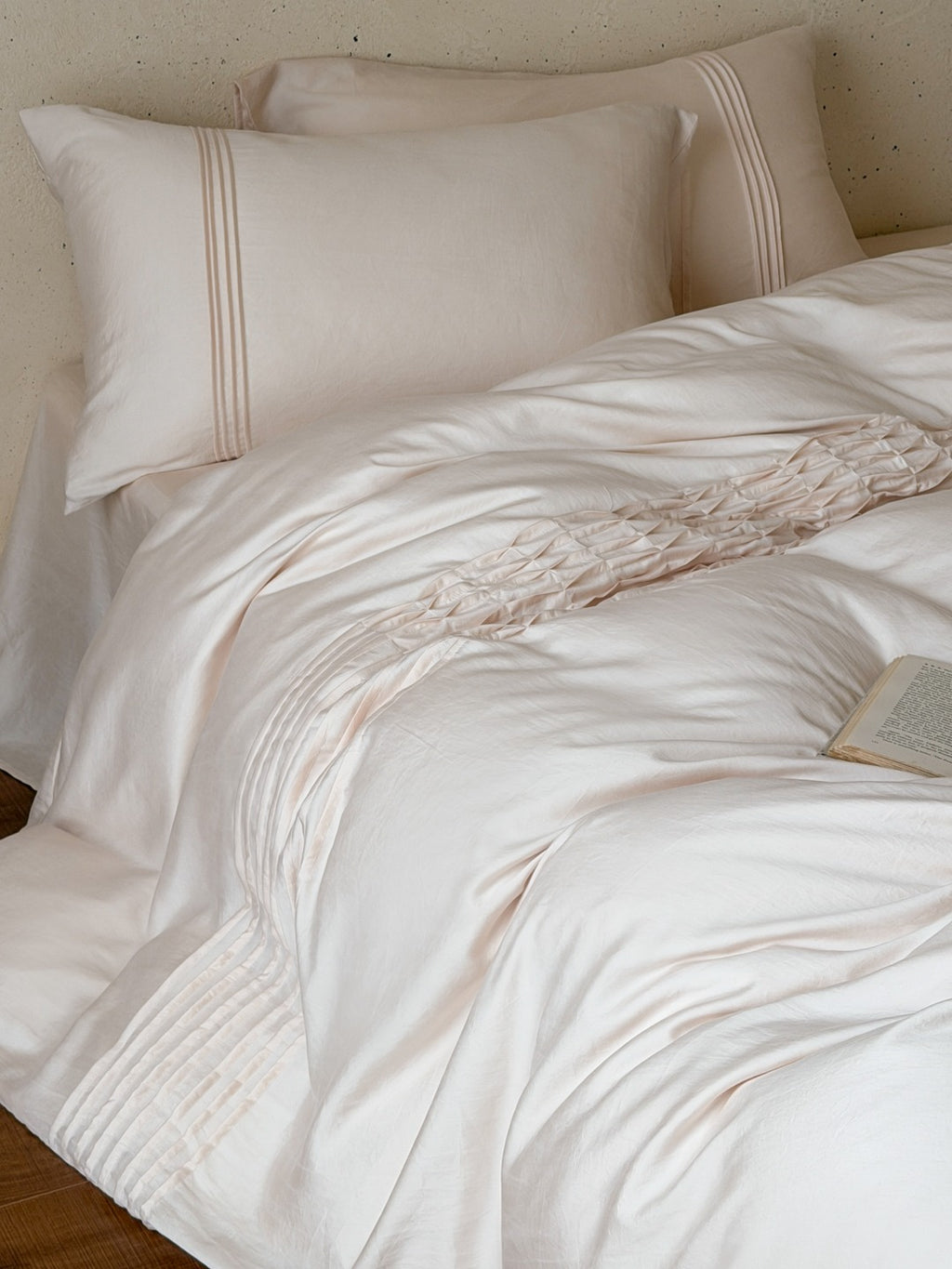 Atelier Smocked Pleat Cotton Duvet Cover original reference image 3
