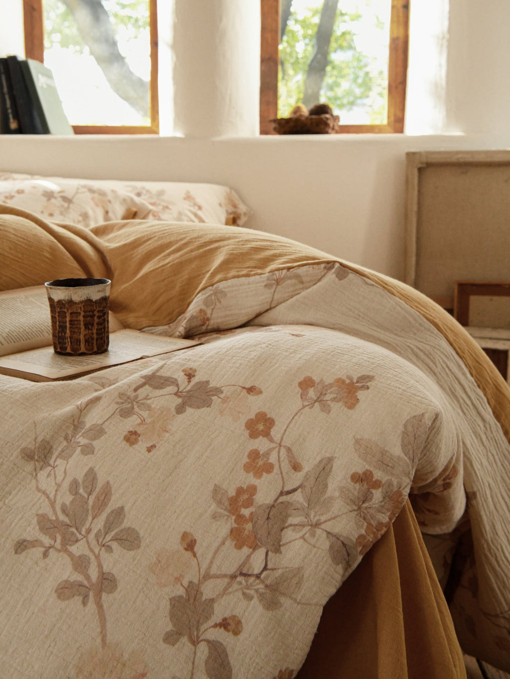 Aveline Botanical Tie-Closure Muslin Duvet Cover original reference image 4