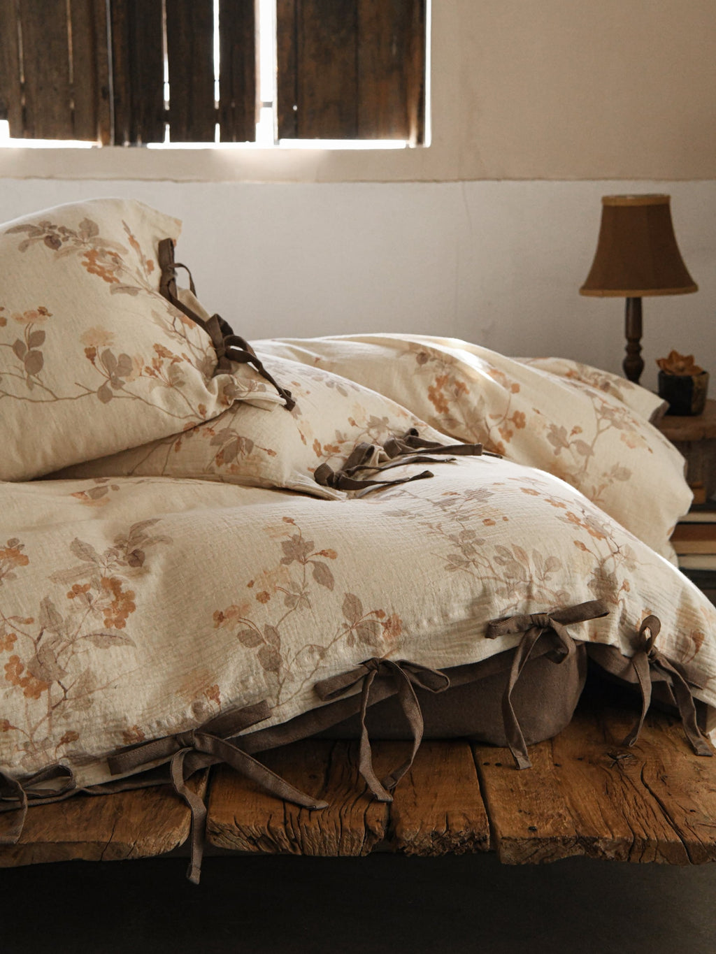 Aveline Botanical Tie-Closure Muslin Duvet Cover original reference image 9