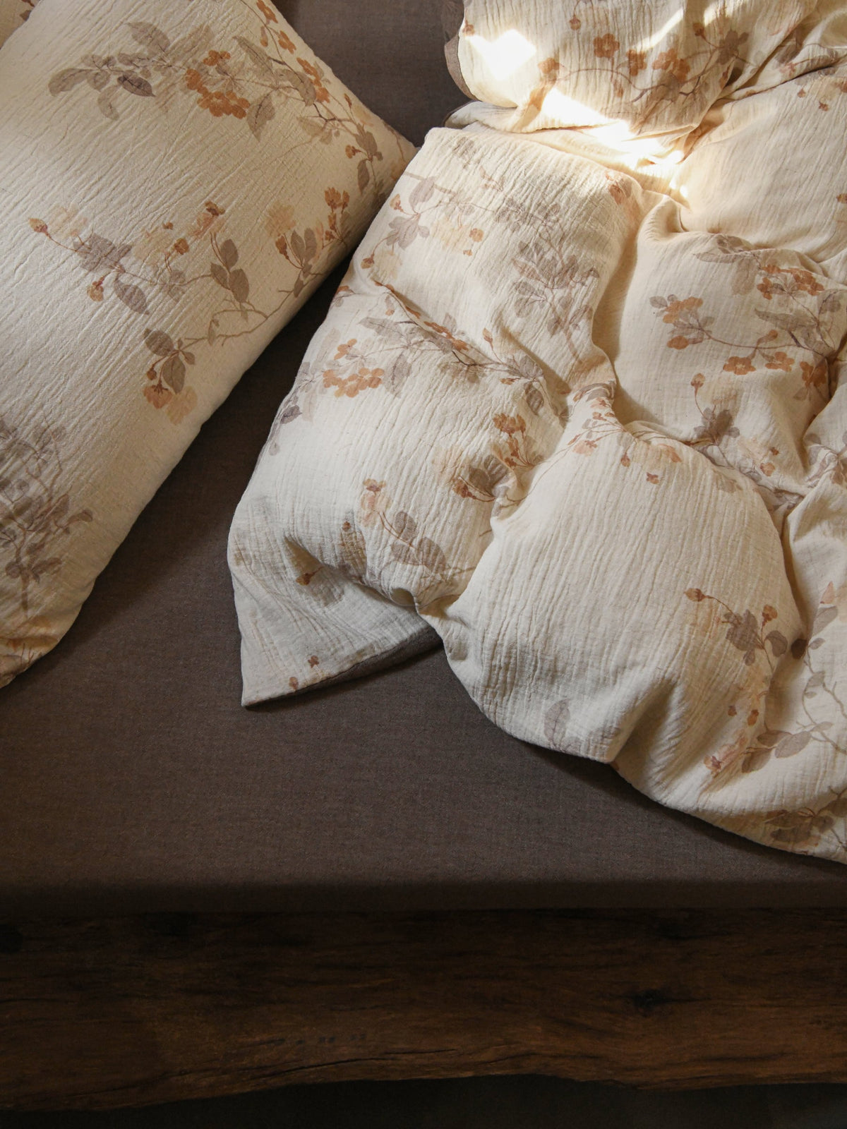 Aveline Botanical Tie-Closure Muslin Duvet Cover original reference image 10