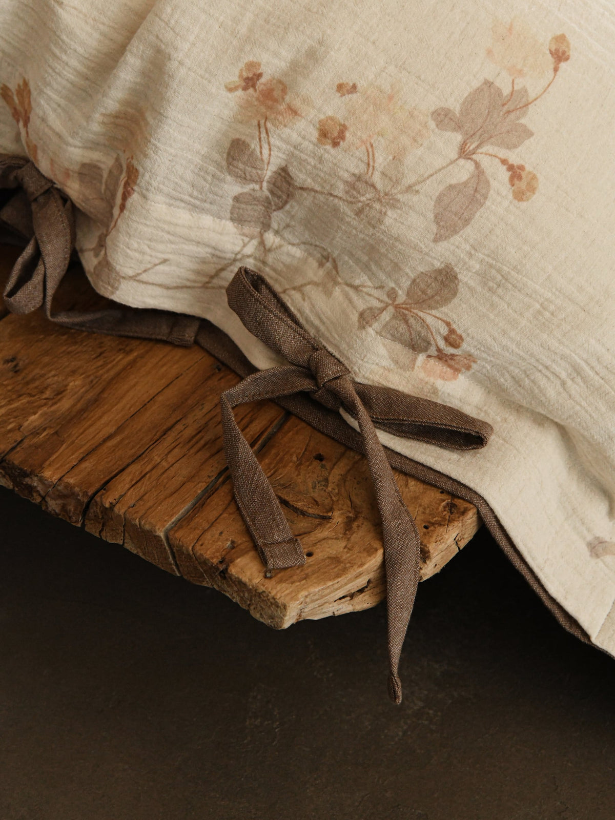 Aveline Botanical Tie-Closure Muslin Duvet Cover original reference image 14