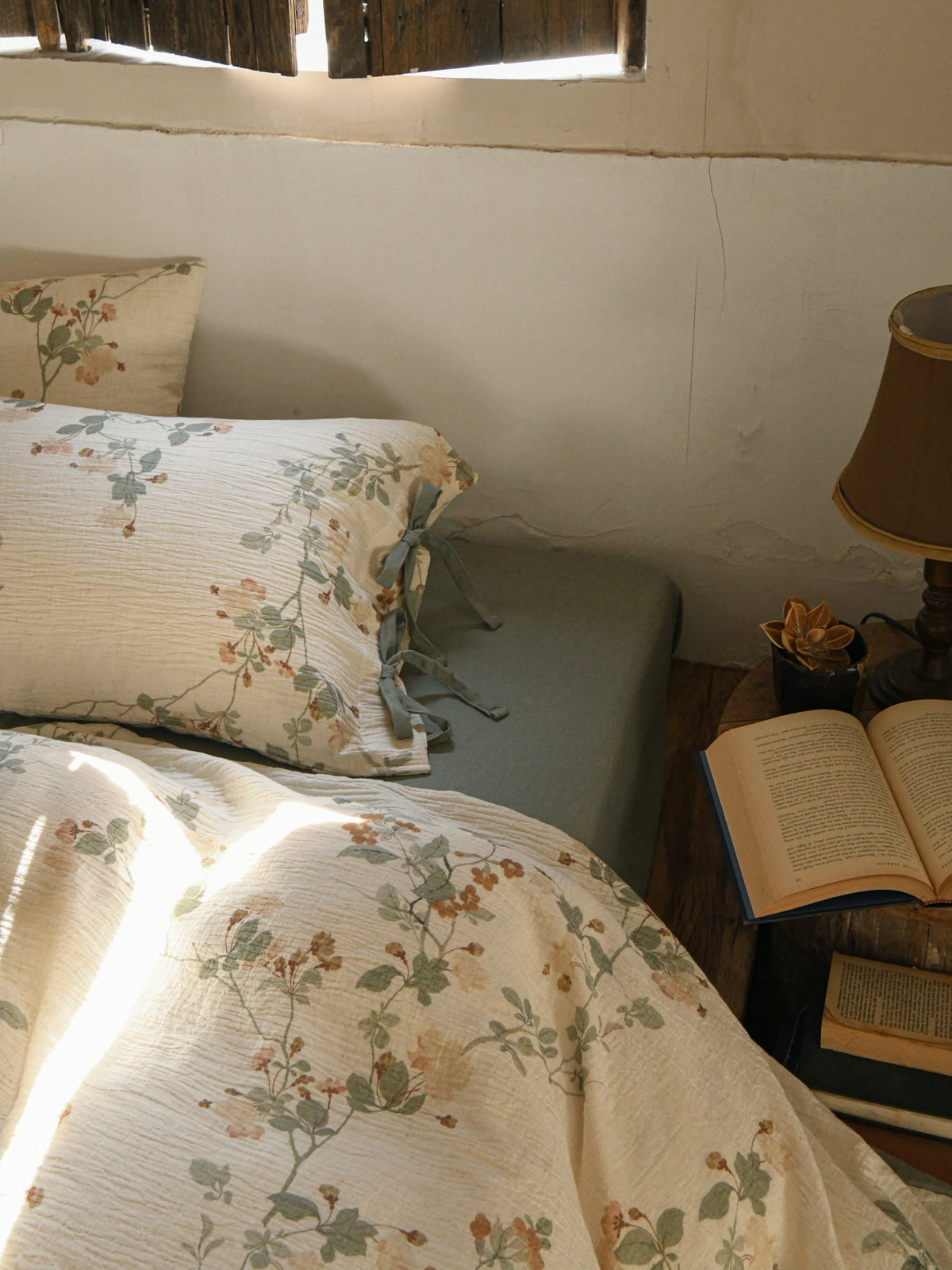 Aveline Botanical Tie-Closure Muslin Duvet Cover original reference image 19