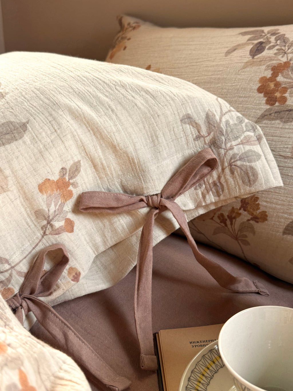 Aveline Botanical Tie-Closure Muslin Duvet Cover original reference image 28