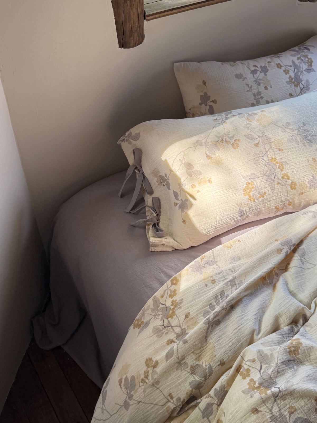 Aveline Botanical Tie-Closure Muslin Duvet Cover original reference image 35