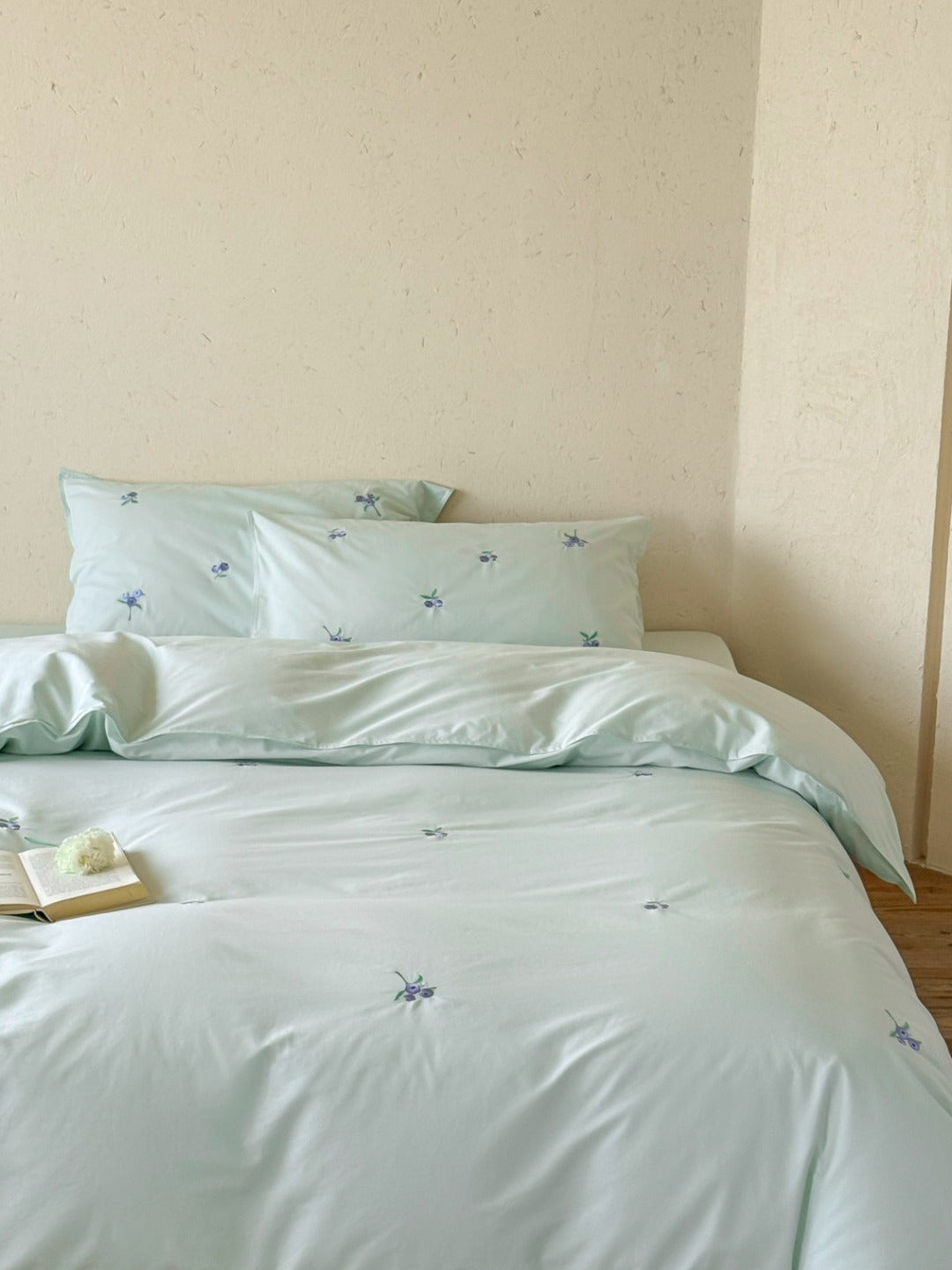 Blueberry Meadow Embroidered Washed Cotton Duvet Cover original reference image 21