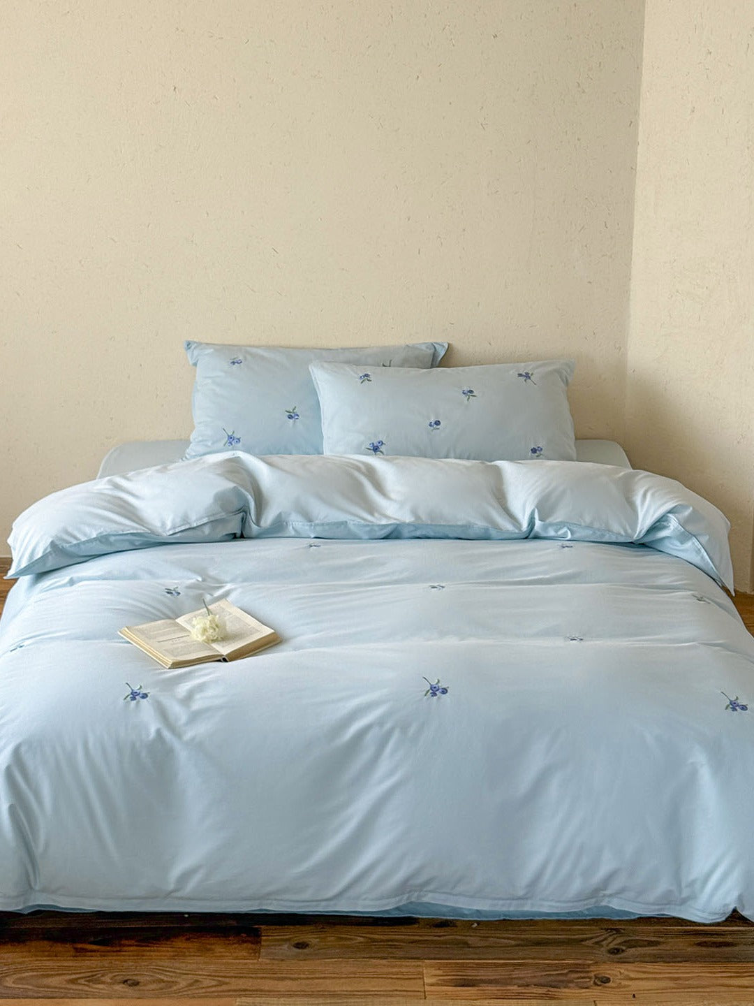 Blueberry Meadow Embroidered Washed Cotton Duvet Cover original reference image 32
