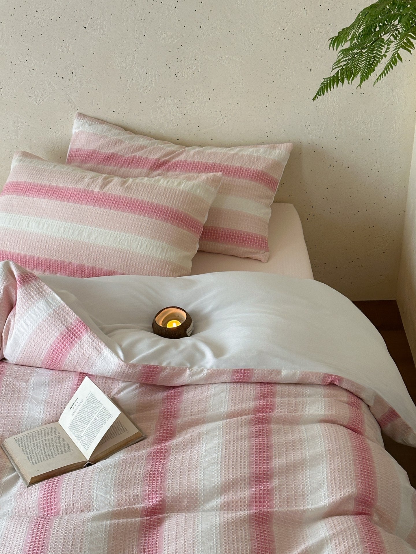 Blush Breeze Jacquard Cotton Duvet Cover original reference image 4
