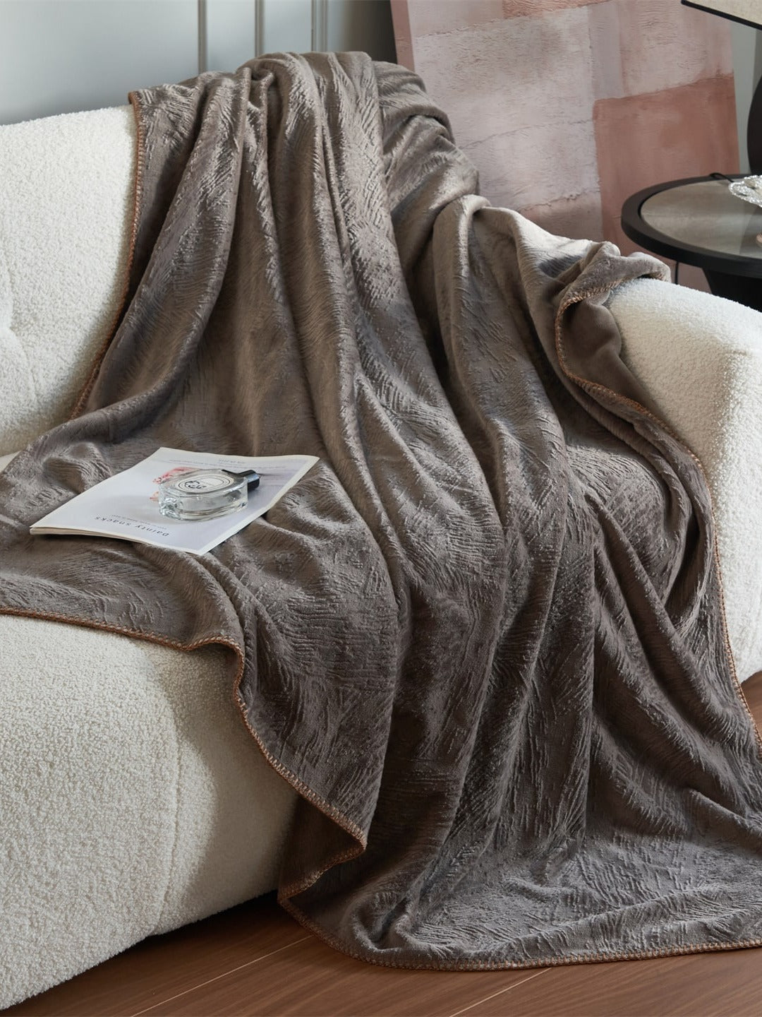 Botanical Jacquard Double-Layer Plush Throw Blanket original reference image 10