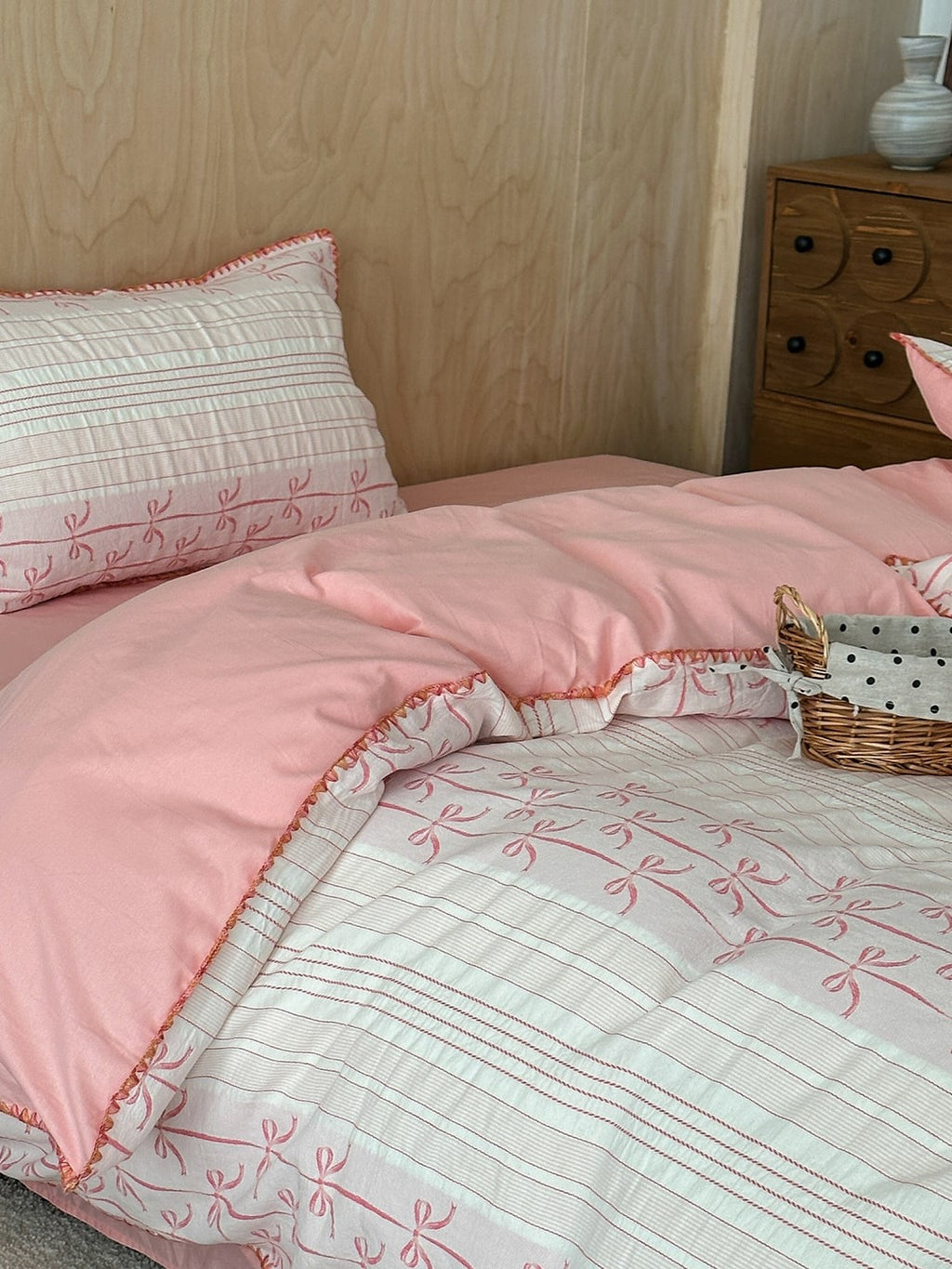 Bow and Star Cotton Jacquard Duvet Cover Set original reference image 1