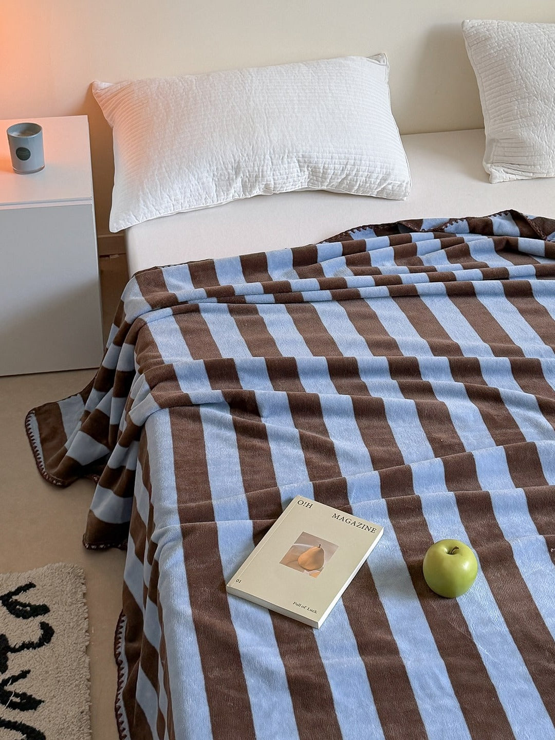Candy Stripe Double-Layer Plush Throw Blanket original reference image 14