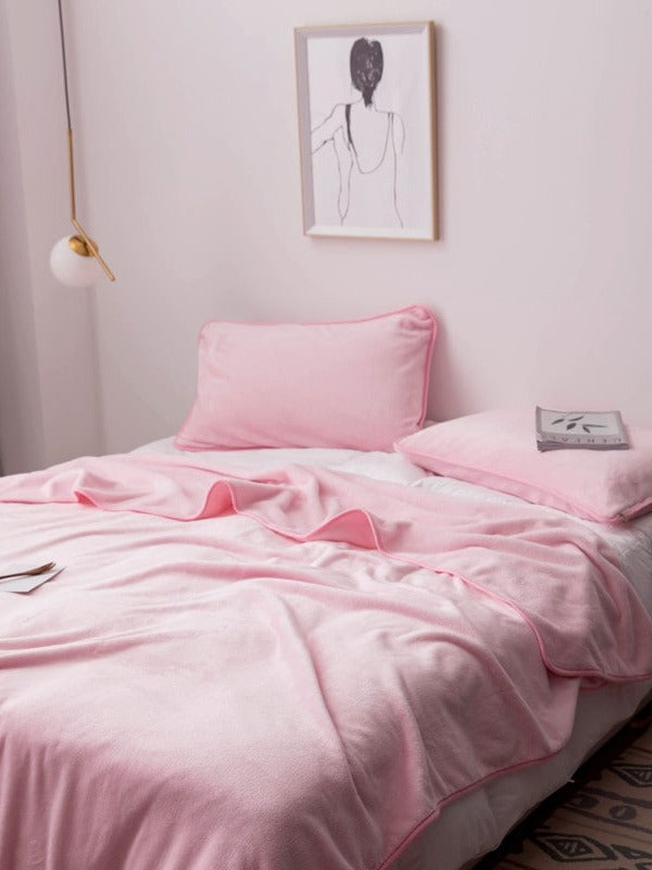 Cloudsoft Solid Plush Throw Blanket original reference image 20