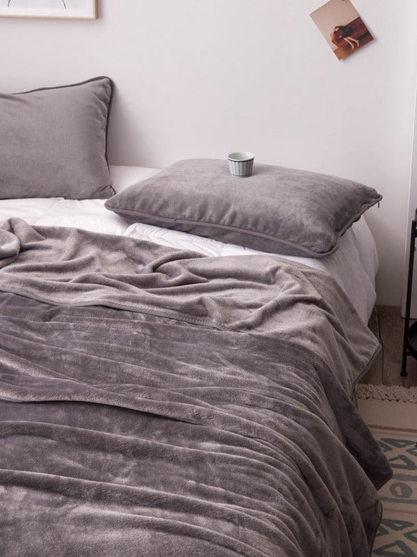 Cloudsoft Solid Plush Throw Blanket original reference image 58