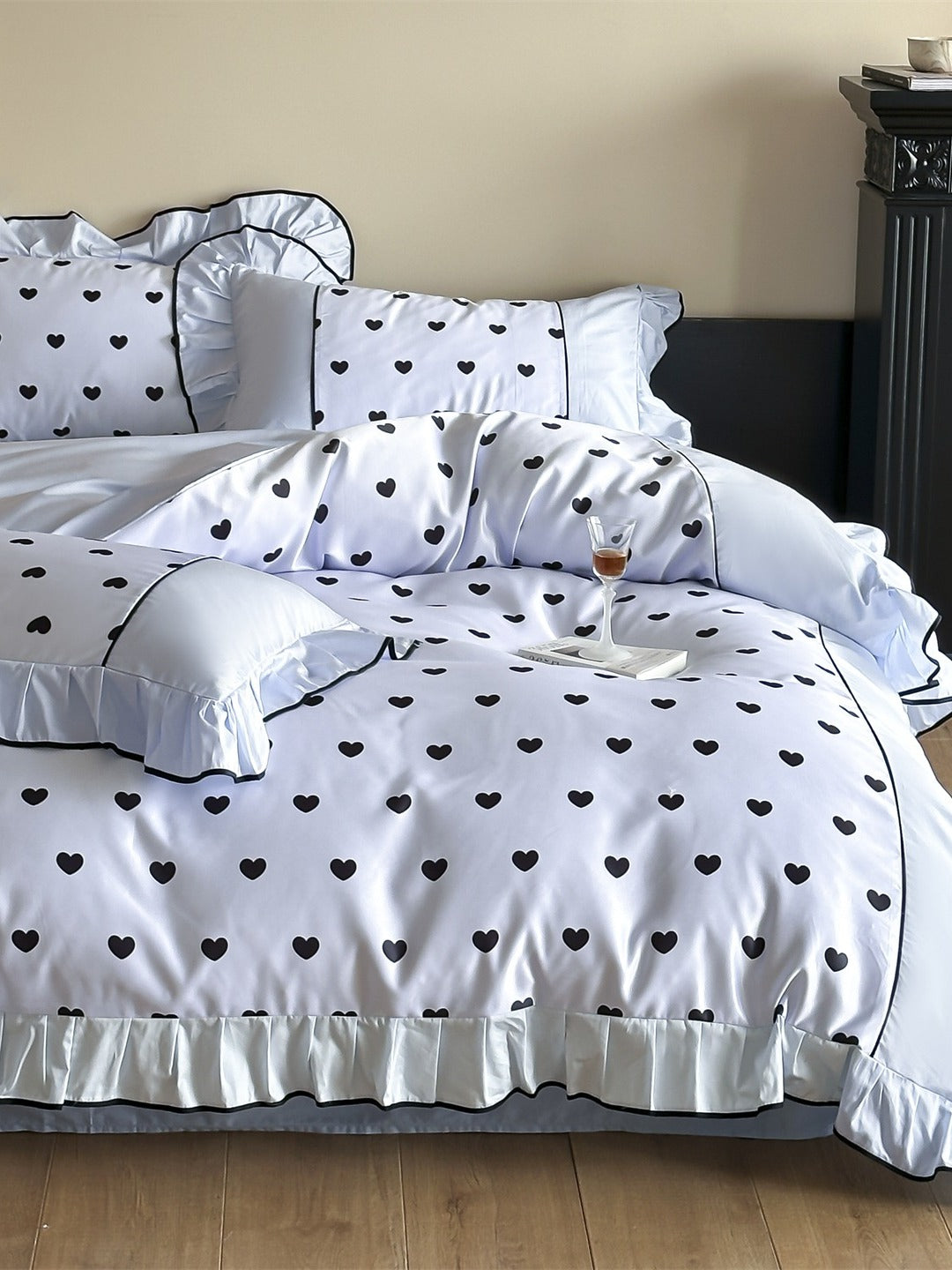 Coeur Ruffle Long-Staple Cotton Duvet Cover original reference image 2