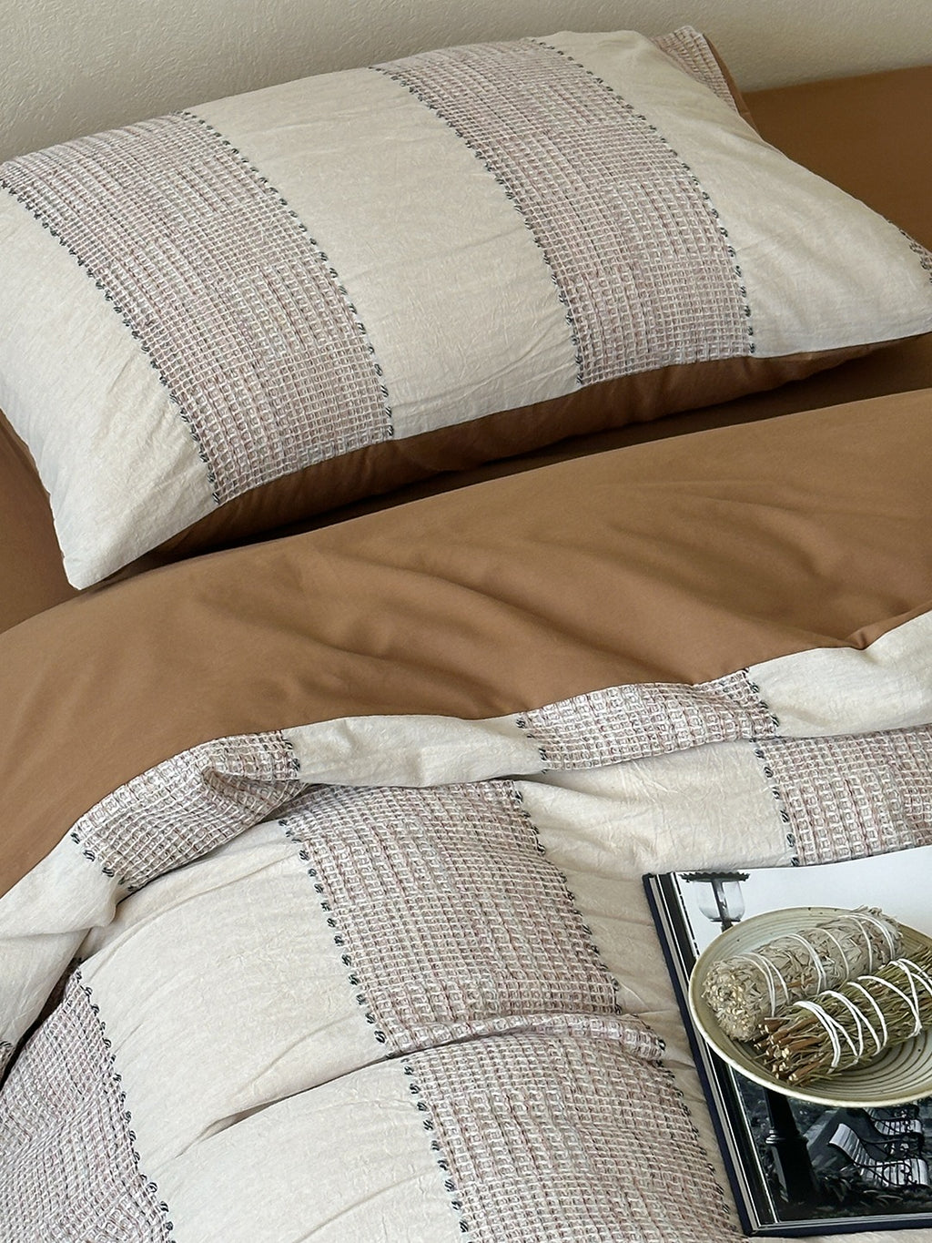 Cordelle Drawstring Waffle Jacquard Duvet Cover original reference image 6