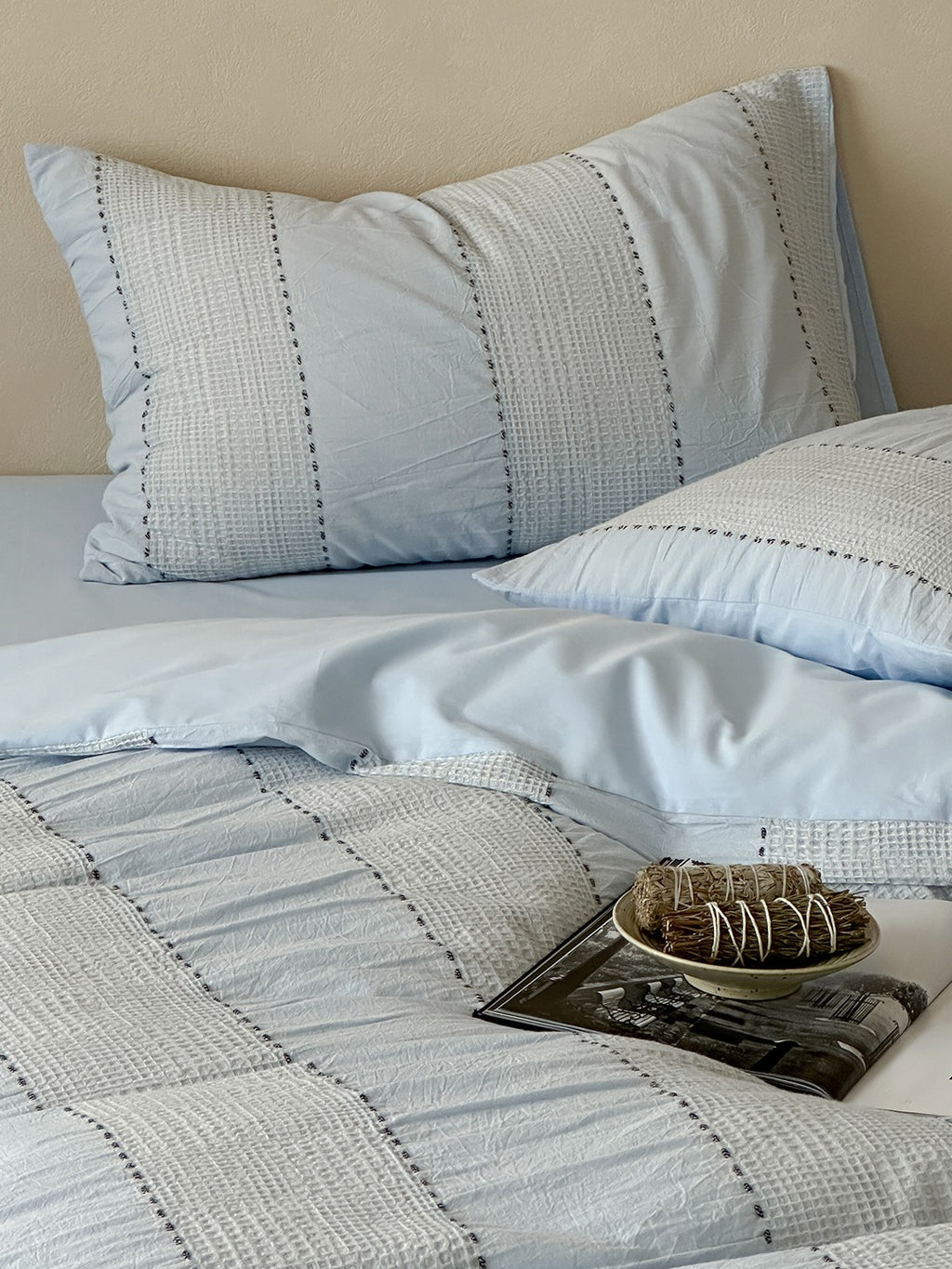 Cordelle Drawstring Waffle Jacquard Duvet Cover original reference image 12