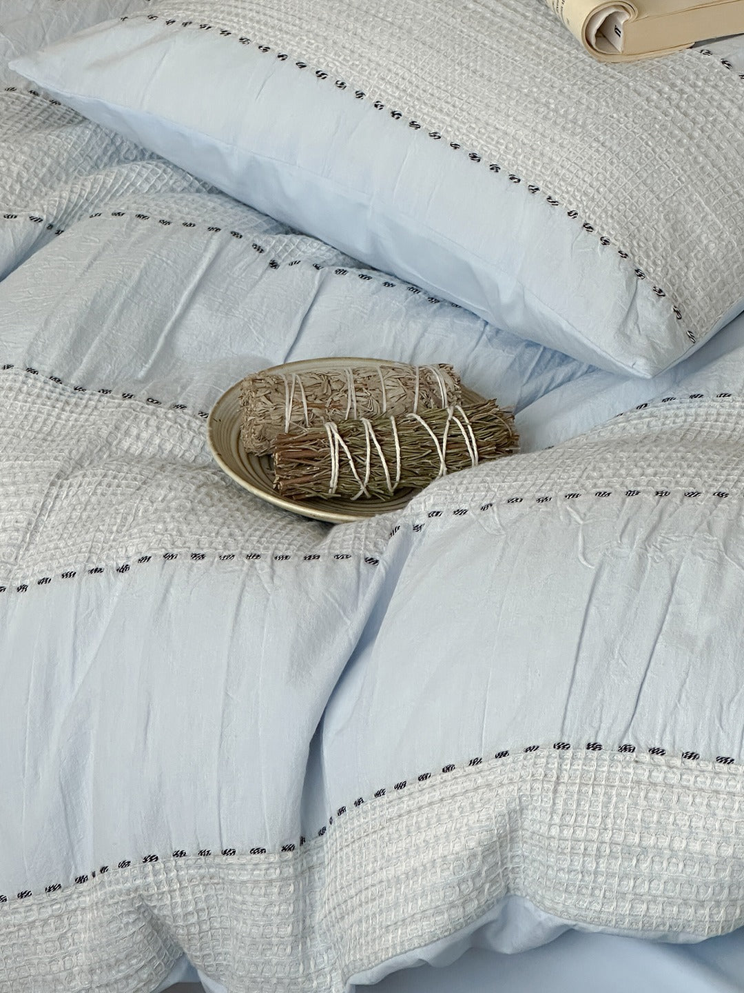 Cordelle Drawstring Waffle Jacquard Duvet Cover original reference image 13