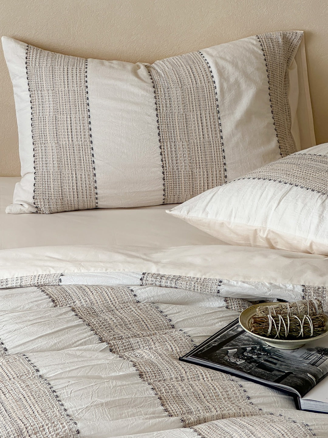Cordelle Drawstring Waffle Jacquard Duvet Cover original reference image 28