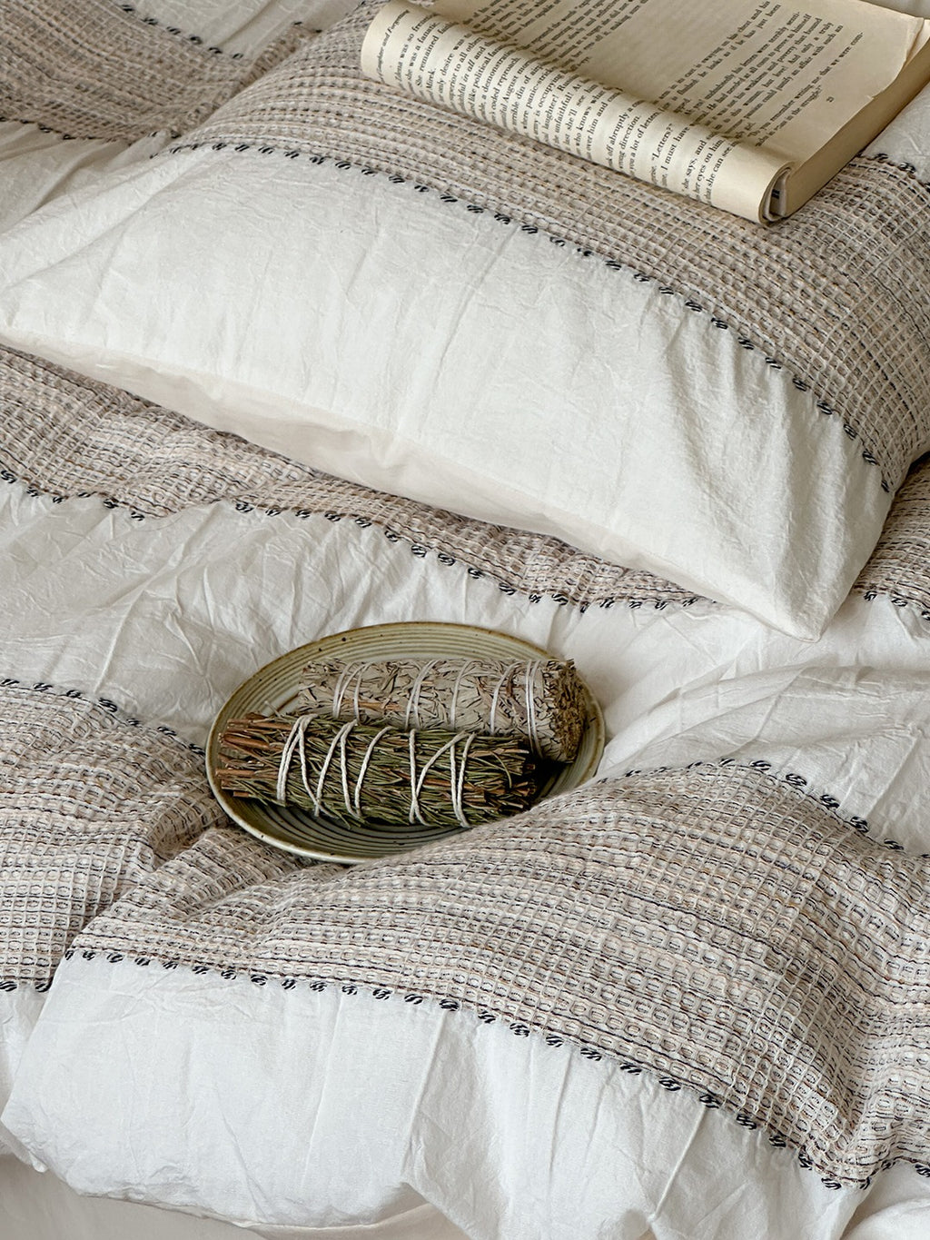 Cordelle Drawstring Waffle Jacquard Duvet Cover original reference image 29