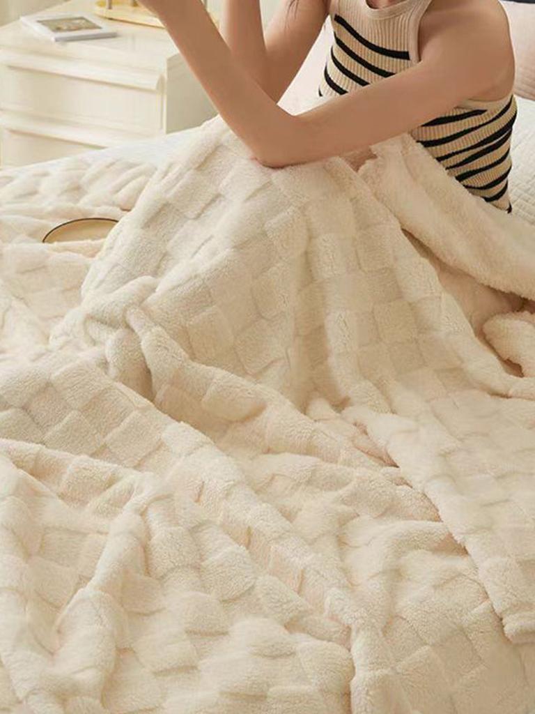 Cozy Plaid Fleece Blanket - Cream White
