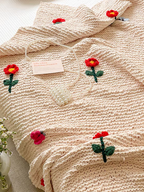 Chunky Knit Blanket With Tufted Flower