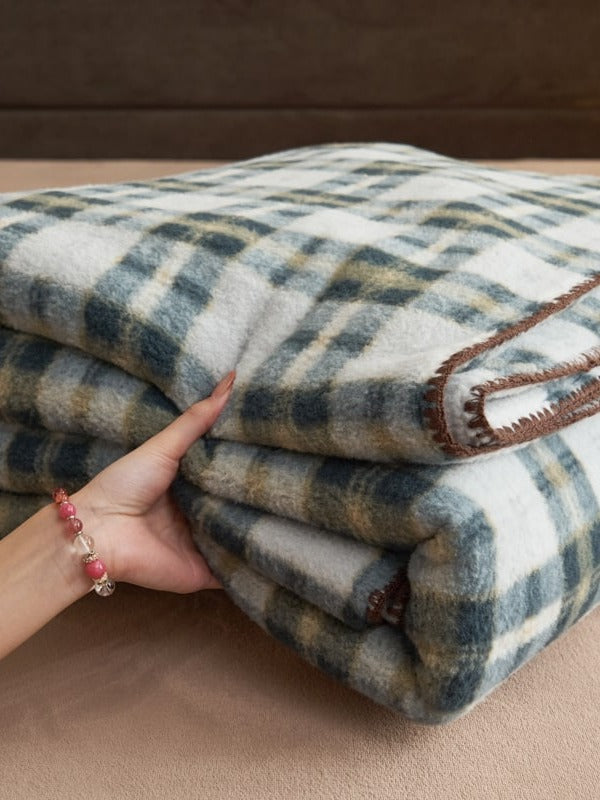Heritage Plaid Double-Layer Fleece Throw Blanket original reference image 25