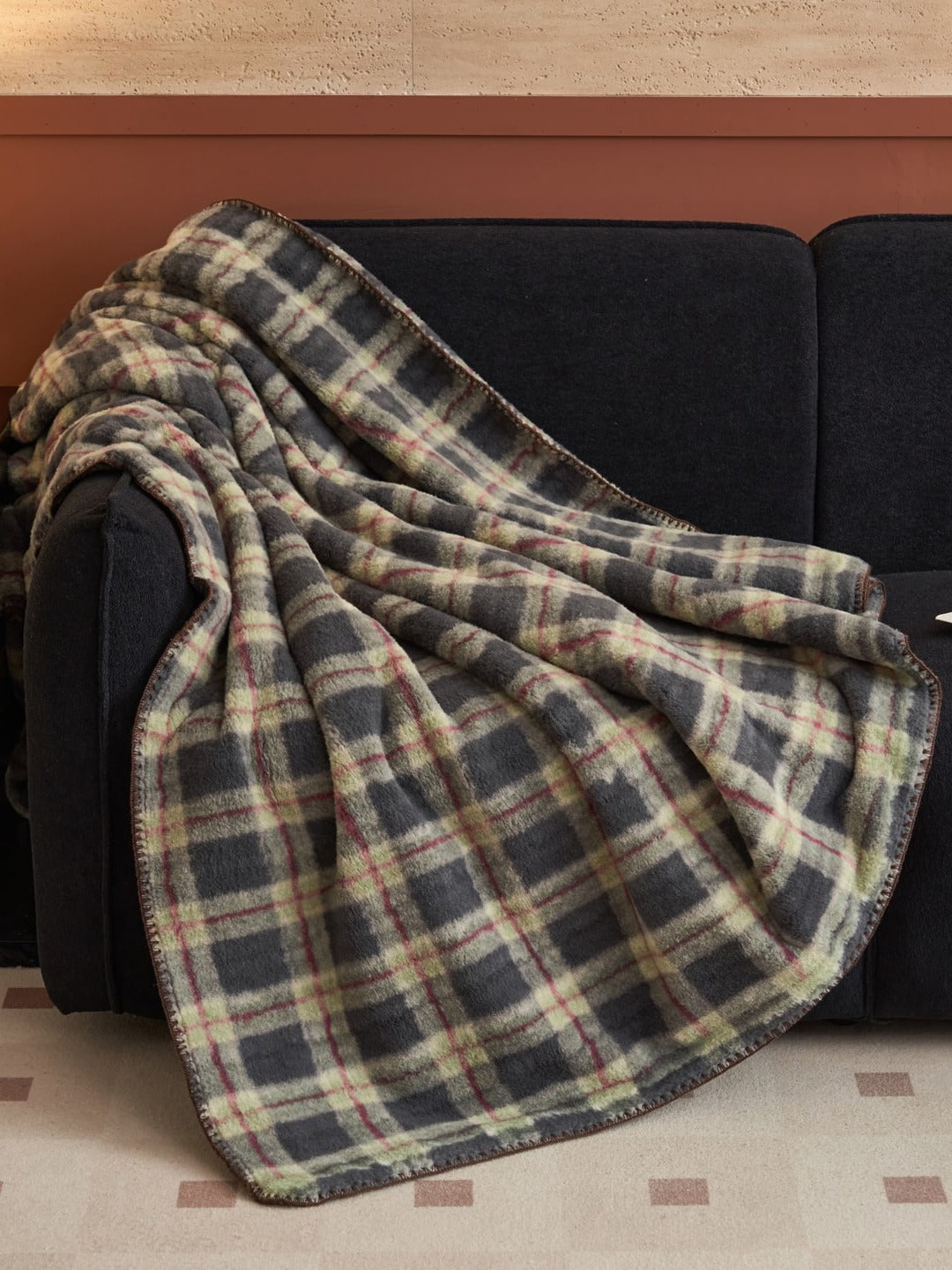 Heritage Plaid Double-Layer Fleece Throw Blanket original reference image 40