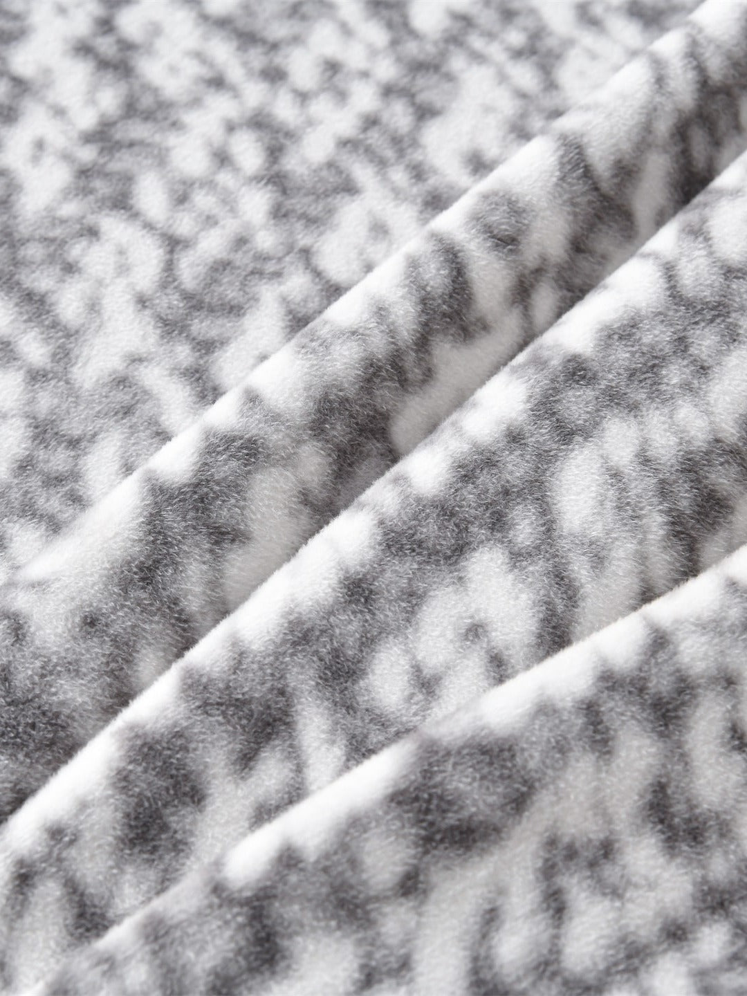 Mosaic Edge Plush Throw Blanket original reference image 34