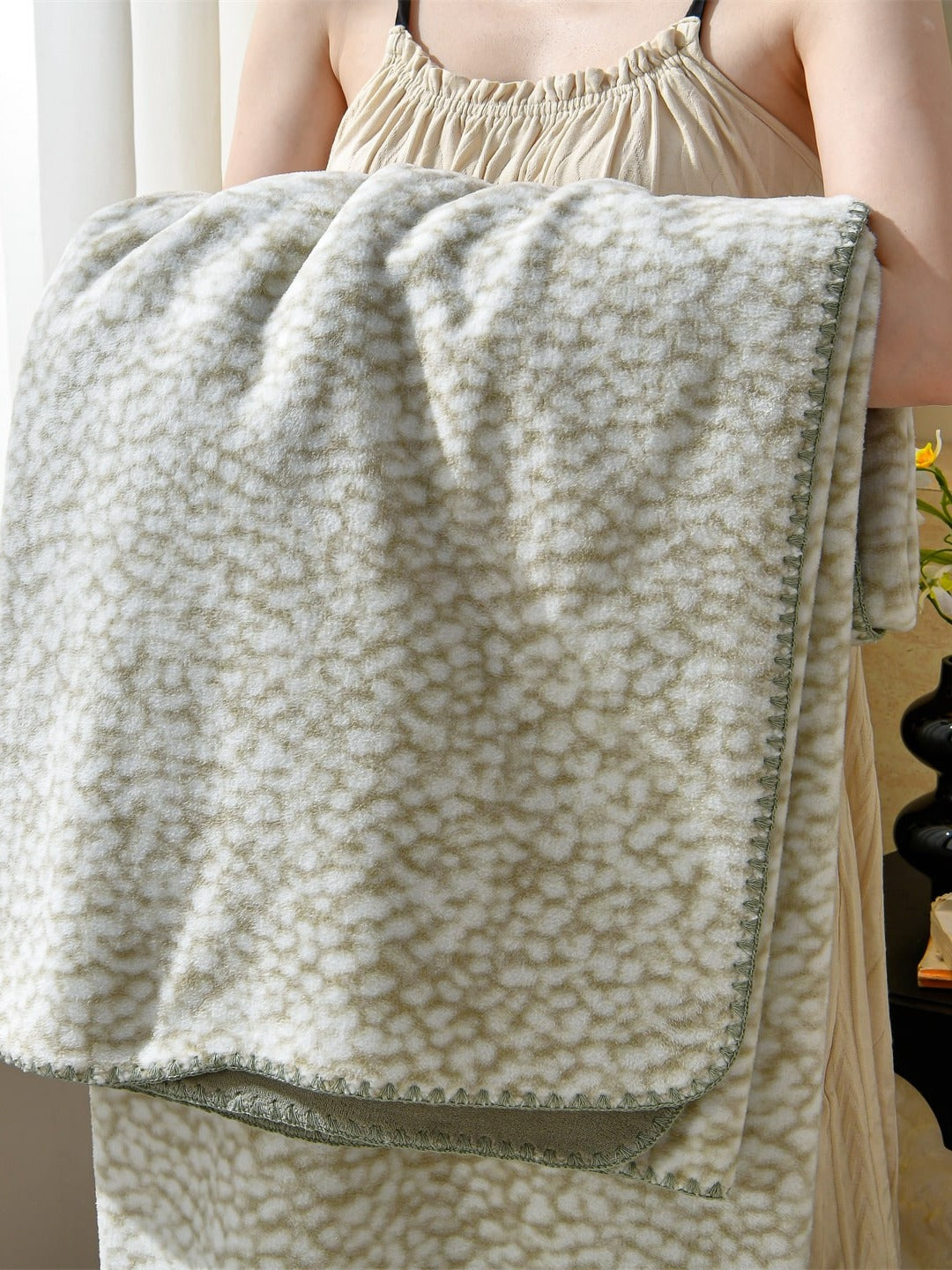 Mosaic Edge Plush Throw Blanket original reference image 43