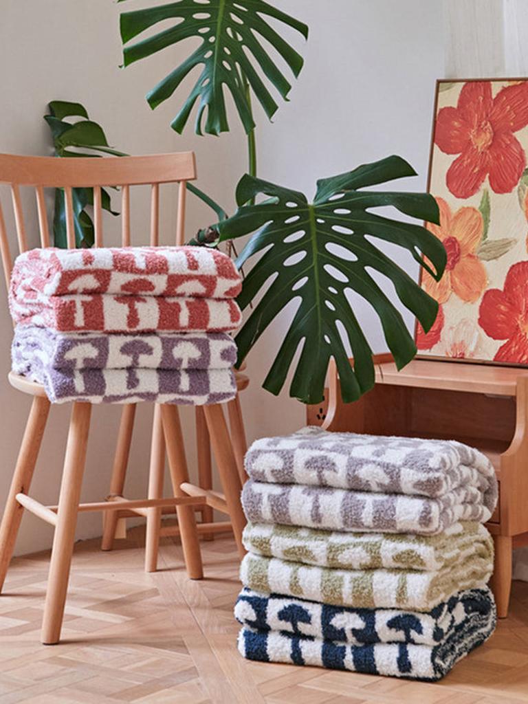 Mushroom Throw Blanket (Yellow- green)