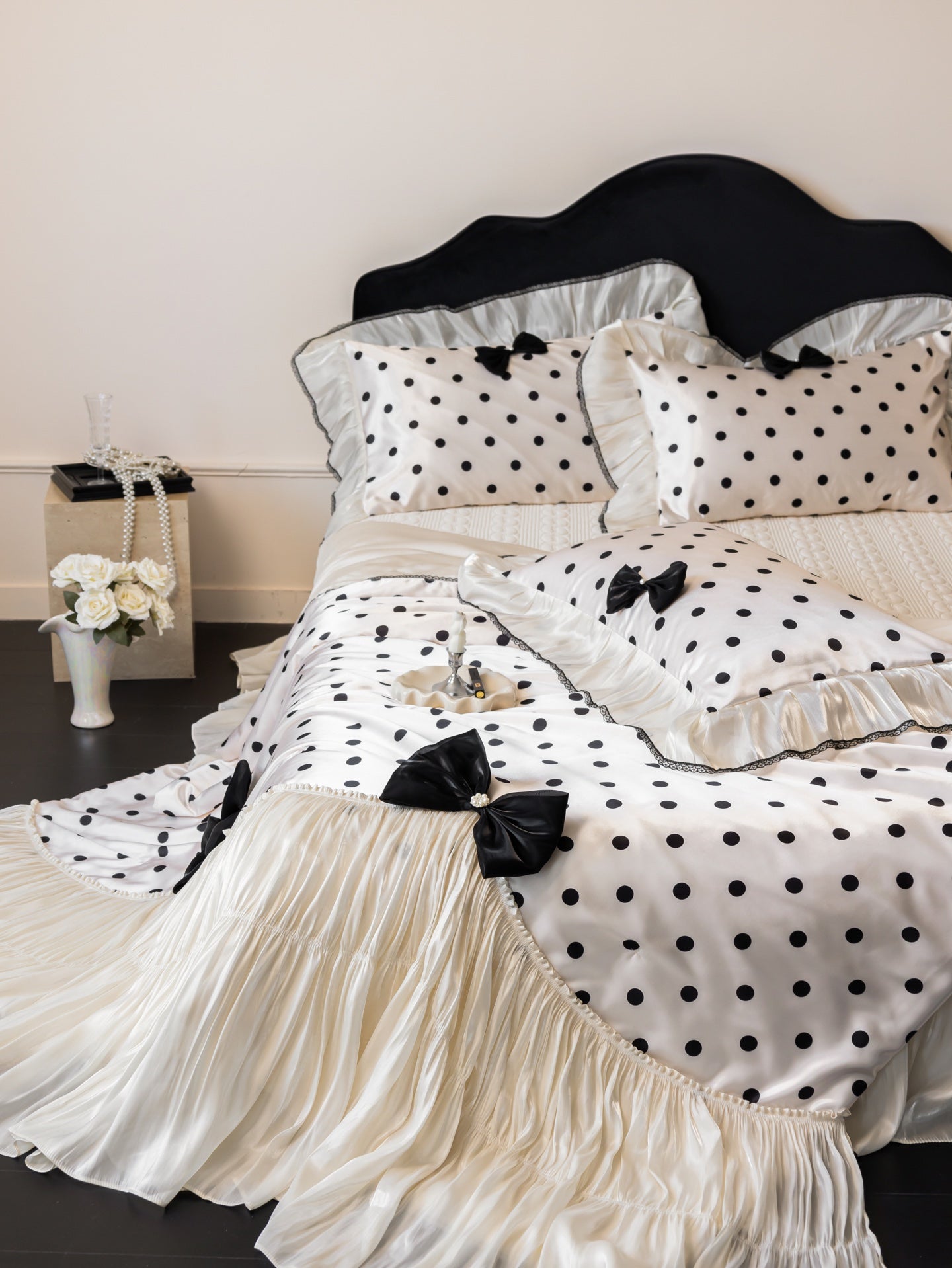 Parisian Dot Comforter Set original reference image 7