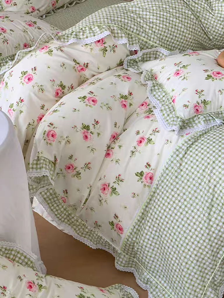Pastoral Floral Lace Duvet Cover