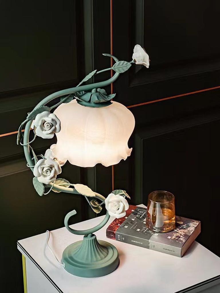 Pastoral Rose Table Lamp (2 colors)