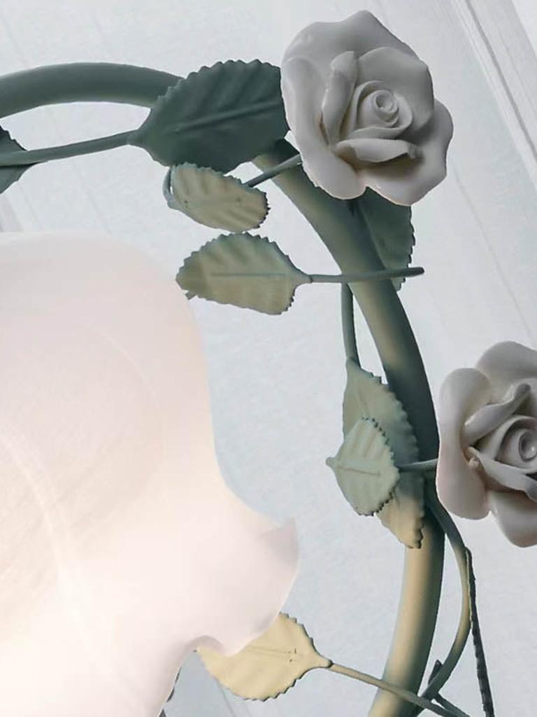 Pastoral Rose Table Lamp (2 colors)