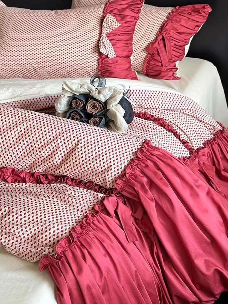 Red Heart Ruched Bow Bedding Set