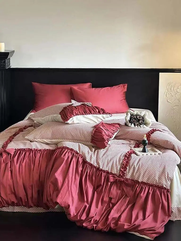 Experience Hotel-Level Comfort in Your Own Bedroom

Luxury bedding brings the indulgence of a five-s...