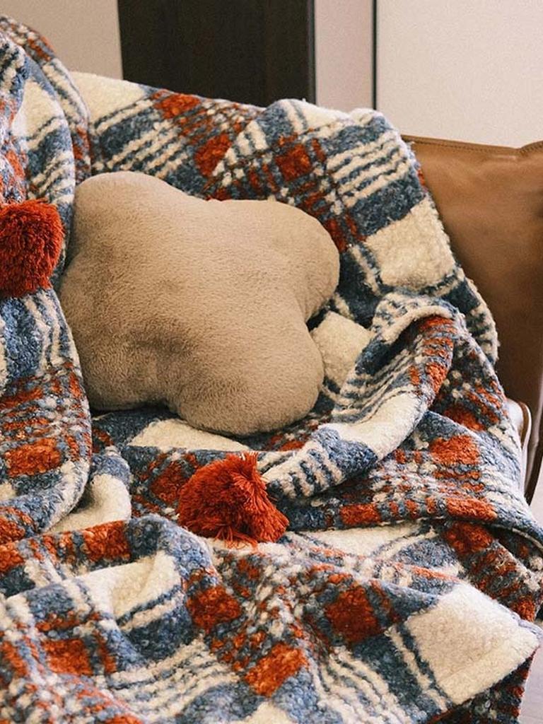 Retro Plaid Blanket with Pom-pom