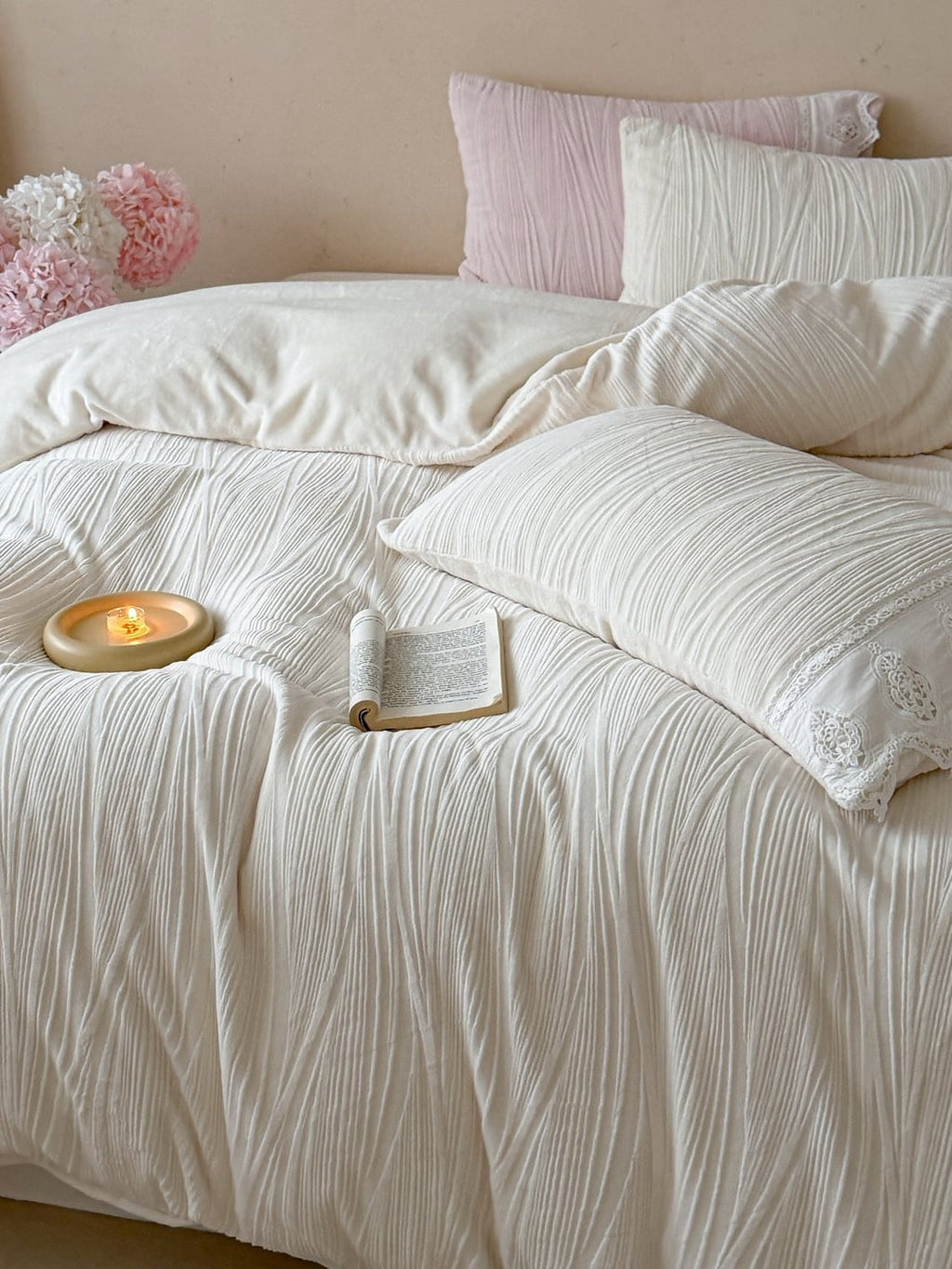 Sculpted Leaf Plush Duvet Cover Set original reference image 4