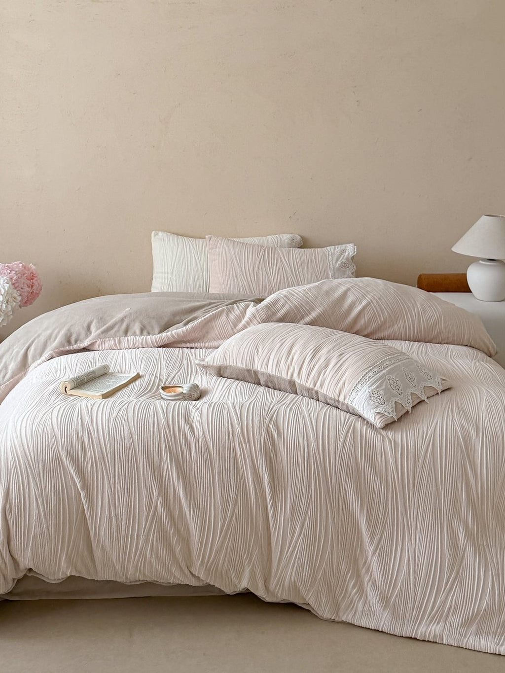 Sculpted Leaf Plush Duvet Cover Set original reference image 9