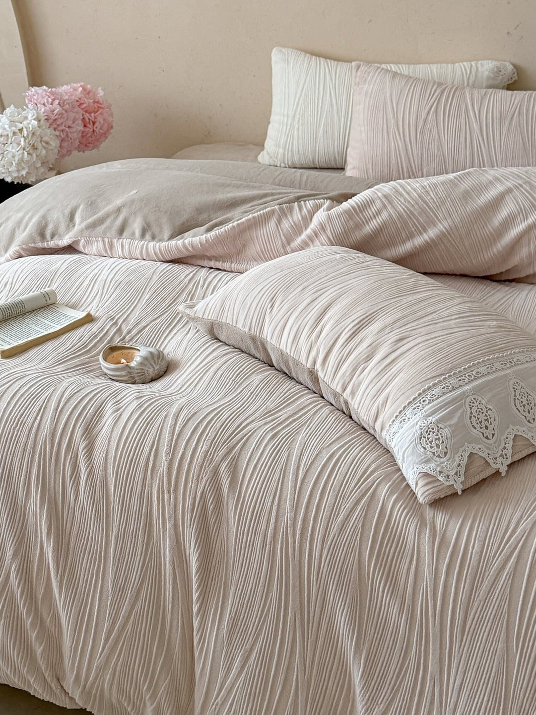 Sculpted Leaf Plush Duvet Cover Set original reference image 12