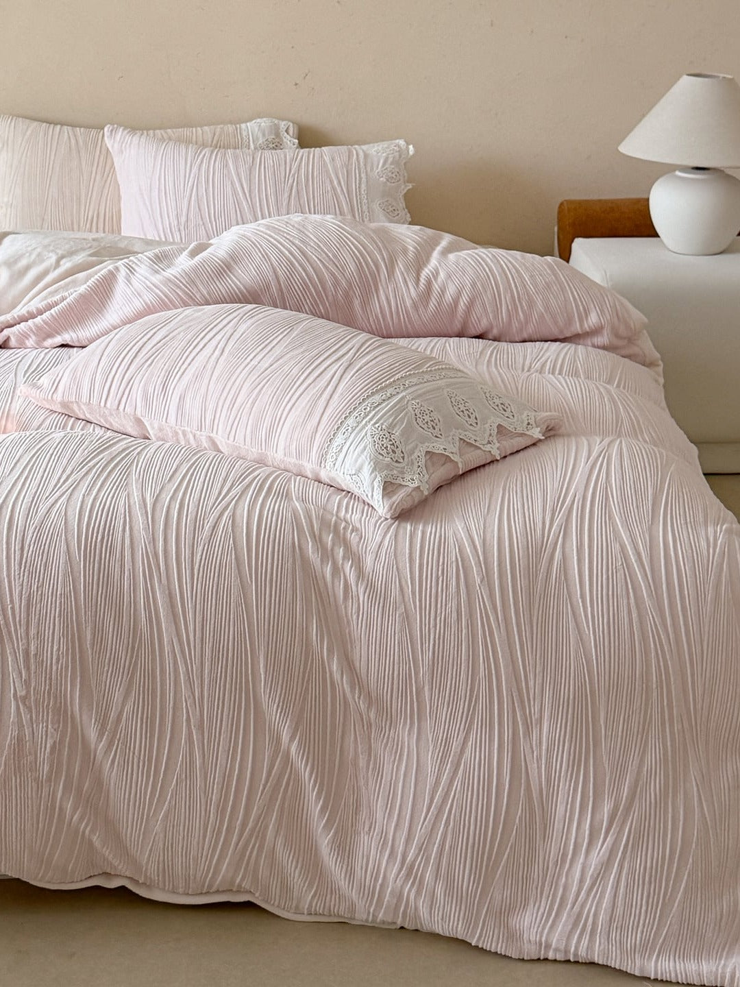 Sculpted Leaf Plush Duvet Cover Set original reference image 18