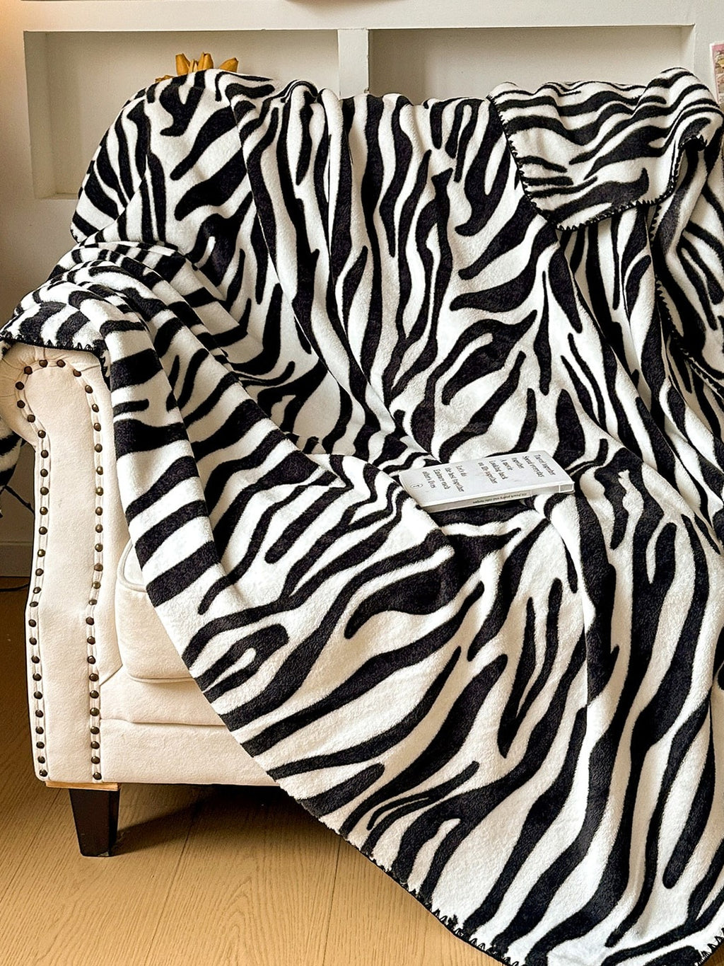 Serengeti Animal Print Plush Throw Blanket original reference image 5