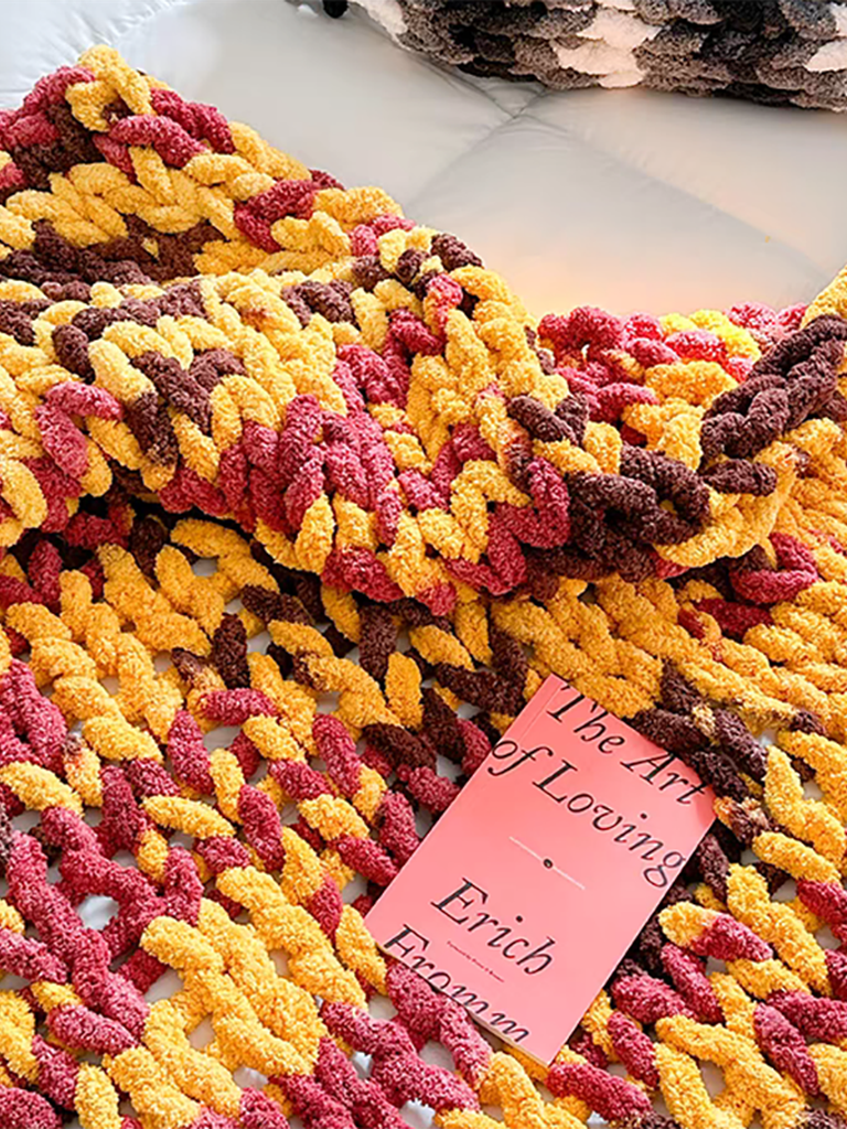 Tie-dyed Chunky Knitted Blanket