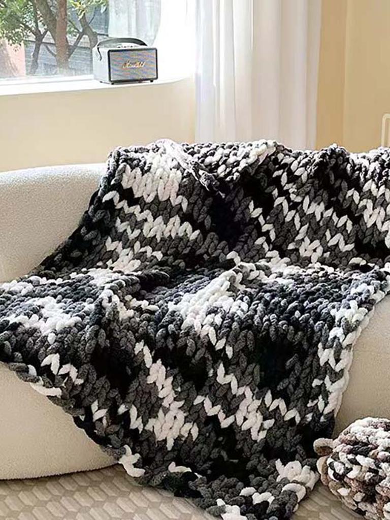 Tie-dyed Chunky Knitted Blanket