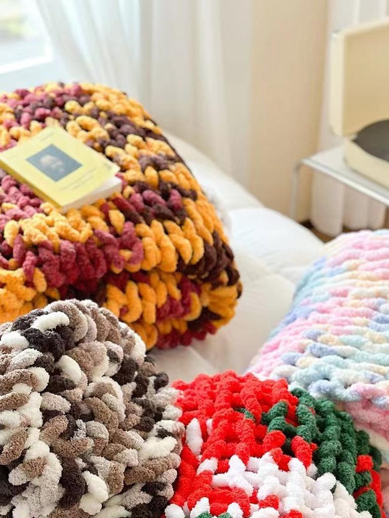 Tie-dyed Chunky Knitted Blanket