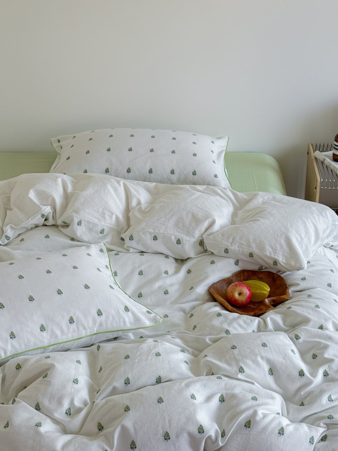 Vineyard Clip Jacquard Washed Cotton Duvet Cover original reference image 1
