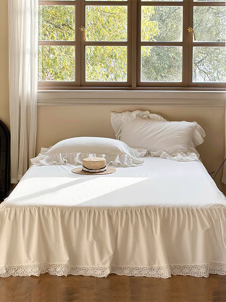 White French Lace Ruffle Duvet Cover