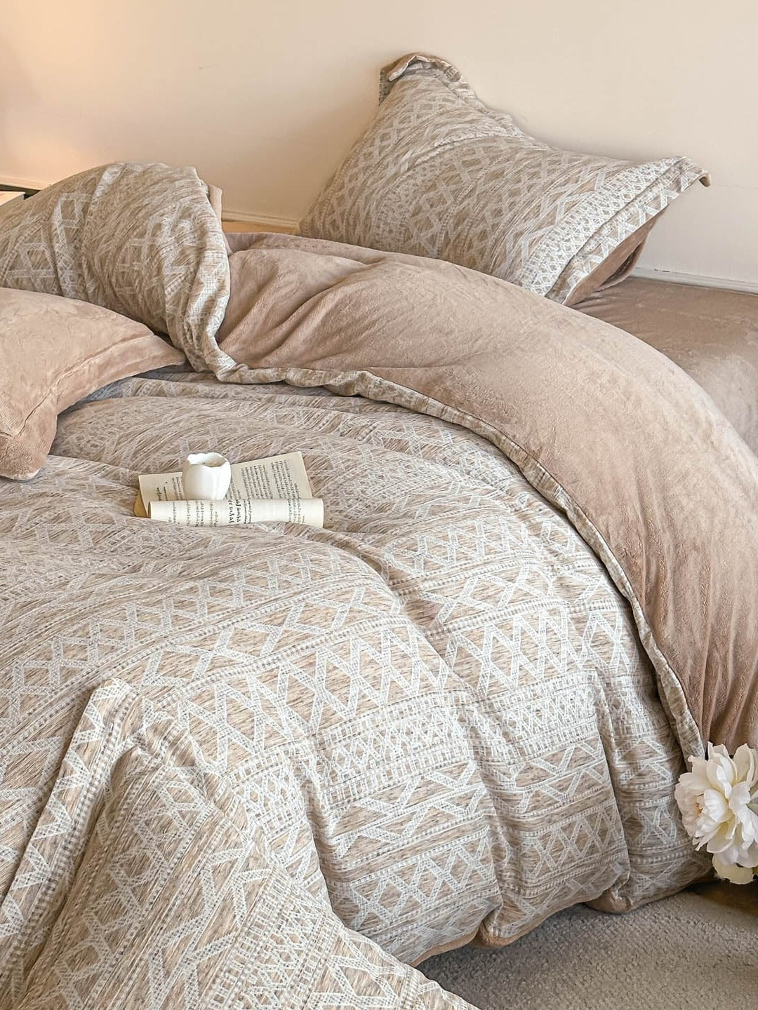 Woven Haze Chenille Jacquard Duvet Cover Set original reference image 1