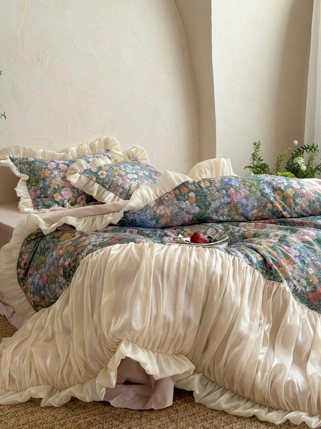 Vintage Oil Garden Ruched Bedding Set