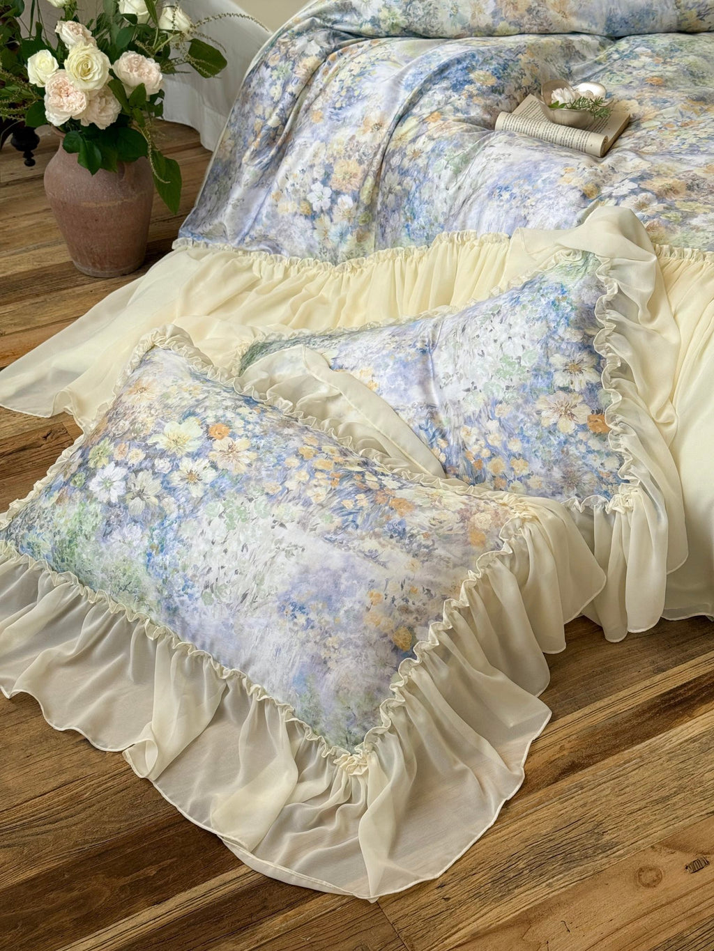 Meadow Whisper Ruffle Bedding Set