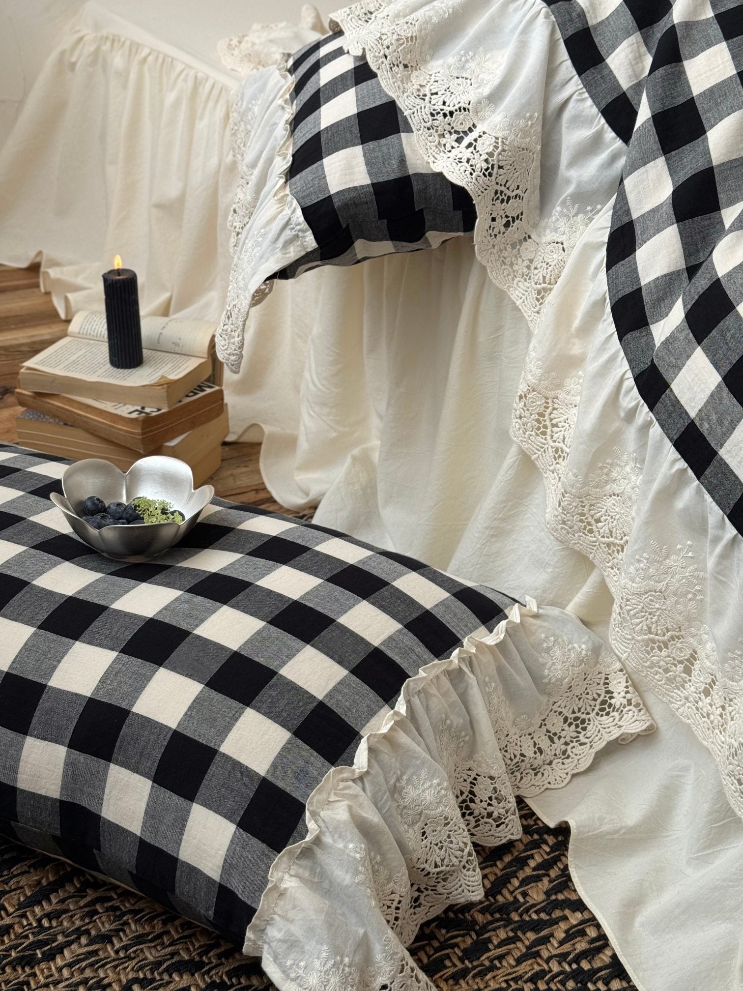 Classic Gingham Lace Ruffle Bedding Set